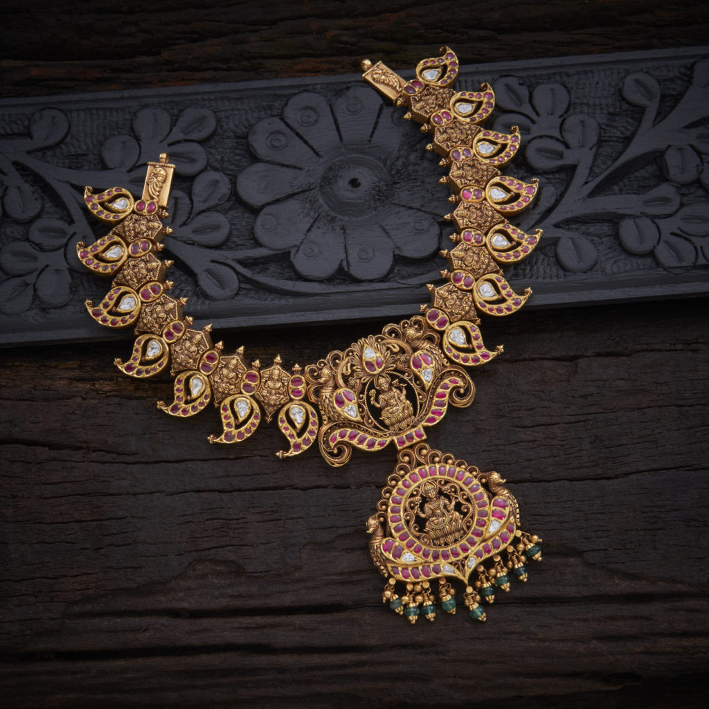 Antique gold necklace - antique jewellery collection