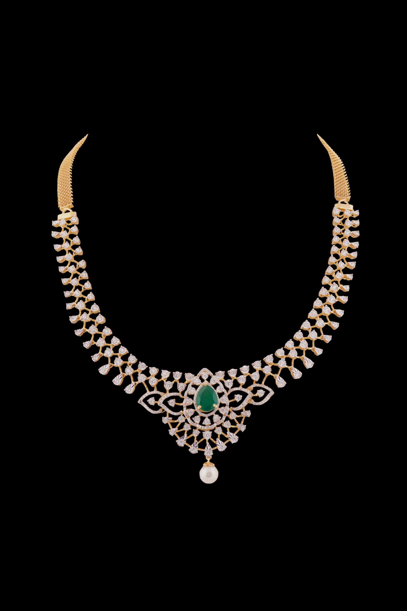 FASCINATING DIAMOND NECKLACE SET - Navrathan