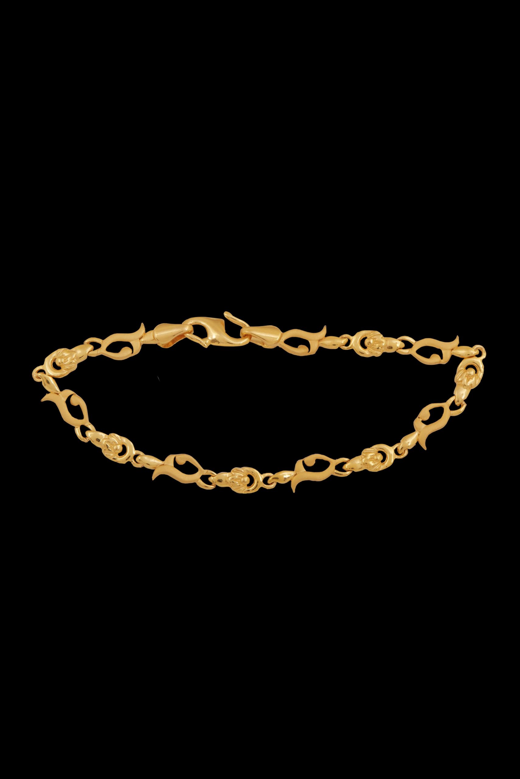 Latest bracelet deals designs in gold