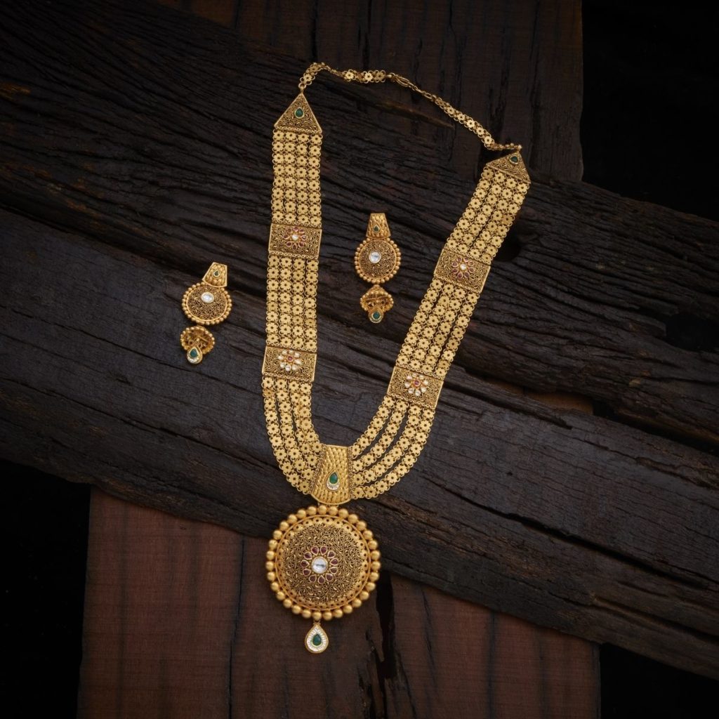 Royal-Rani-antique-gold-set-for-wedding-Haar